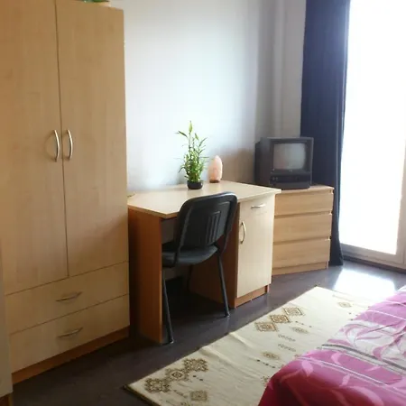 아파트 Rona Apartman