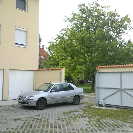 Rona Apartman 세게드